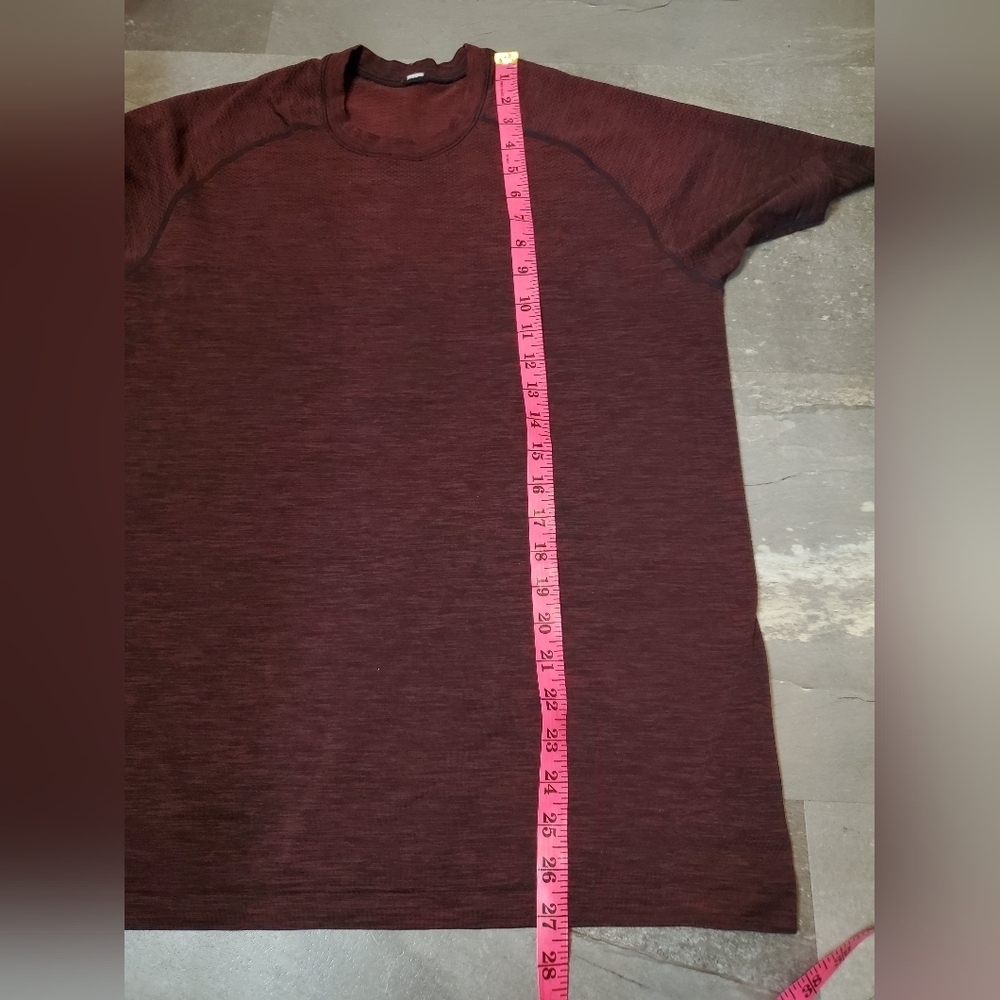 Lululemon Metal Vent tech short sleeves top. Heathered dark red and black. M. - Picture 7 of 7